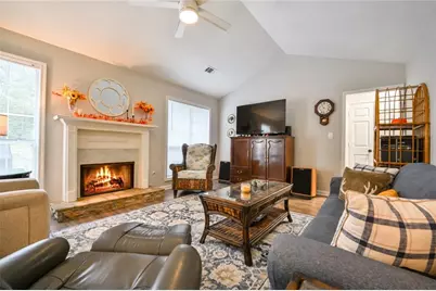 405 Jordan Lane, Locust Grove, GA 30248 - Photo 5