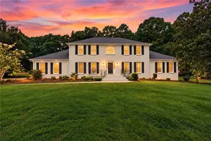 560 Hawthorne Dr, Fayetteville, GA 30214 - Photo 1