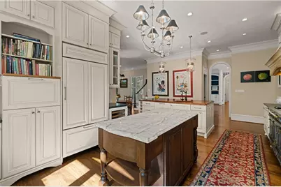 170 Helmsley Drive NE, Atlanta, GA 30327 - Photo 7