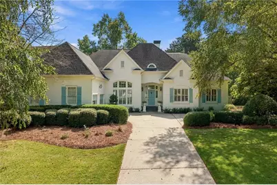 170 Helmsley Drive NE, Atlanta, GA 30327 - Photo 3