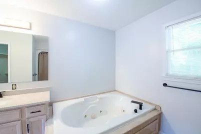 102 Lindsey Court NE, Calhoun, GA 30701 - Photo 23