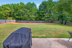 909 Milton Cir, Loganville, GA 30052 - Photo 35