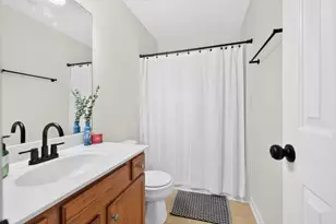 909 Milton Cir, Loganville, GA 30052 - Photo 33