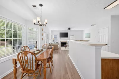 909 Milton Circle, Loganville, GA 30052 - Photo 15