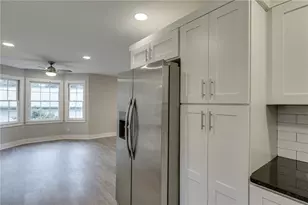 6211 Laurel Wood Trail, Flowery Branch, GA 30542 - Photo 17