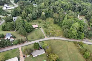 7580 Bates Dr, Alpharetta, GA 30004 - Photo 11