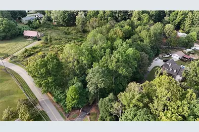 7580 Bates Drive, Alpharetta, GA 30004 - Photo 9