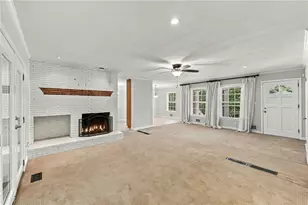 1063 Lakeshore Dr, Gainesville, GA 30501 - Photo 19
