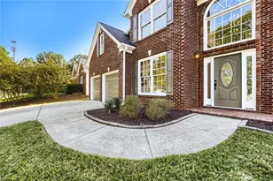 3728 Ramsey Dr, Marietta, GA 30062 - Photo 3