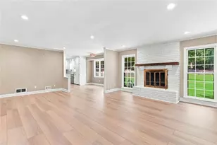 5013 Fox Forest Cir SW, Lilburn, GA 30047 - Photo 9