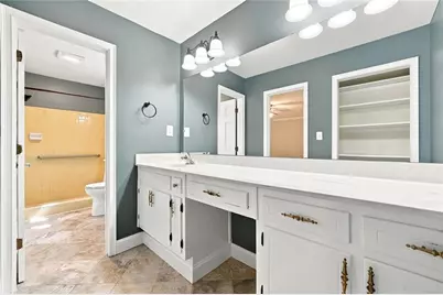 5013 Fox Forest Circle SW, Lilburn, GA 30047 - Photo 29