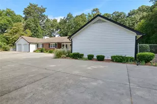 3605 Shallowford Rd, Marietta, GA 30062 - Photo 3