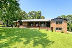 381 Chicopee Dr NE, Marietta, GA 30060 - Photo 1