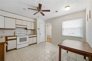 2920 Creek Park Dr, Marietta, GA 30062 - Photo 9