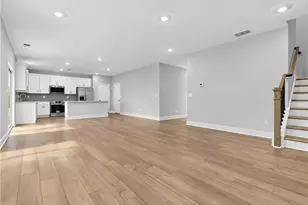 605 Mabry Crk Ln, Jackson, GA 30233 - Photo 7