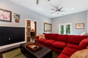 6319 Lakeview Dr, Buford, GA 30518 - Photo 17