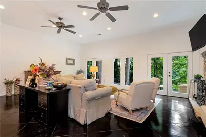6319 Lakeview Drive, Buford, GA 30518 - Photo 13