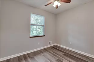 5322 Scarbrough Round, Stone Mountain, GA 30088 - Photo 17