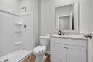 129 King Vlg, Braselton, GA 30517 - Photo 19