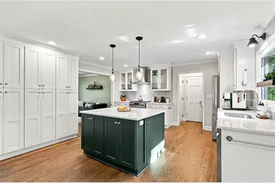 8100 Willow Tree Way, Alpharetta, GA 30005 - Photo 11