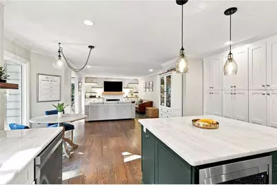 8100 Willow Tree Way, Alpharetta, GA 30005 - Photo 7