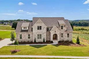 2275 Malcom Ests Dr, Bogart, GA 30622 - Photo 1