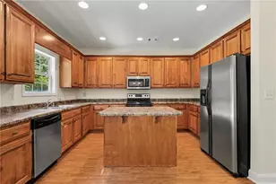 9770 Ivey Ridge Cir, Jonesboro, GA 30238 - Photo 11