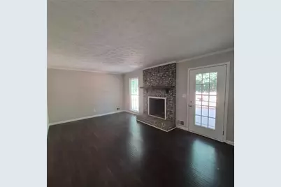 2201 Brookfield Circle, Lawrenceville, GA 30043 - Photo 3