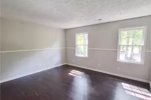 2201 Brookfield Cir, Lawrenceville, GA 30043 - Photo 13