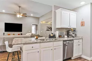 102 Hughes Dr, Warner Robins, GA 31093 - Photo 9
