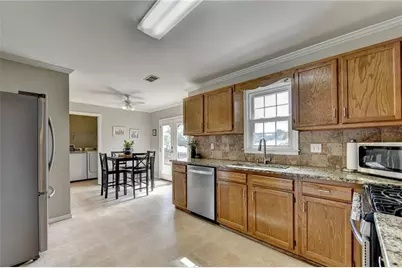 820 Meadowsong Circle, Lawrenceville, GA 30043 - Photo 5