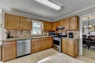 820 Meadowsong Cir, Lawrenceville, GA 30043 - Photo 9