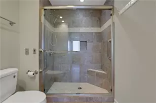 300 Johnson Ferry Road NE, Atlanta, GA 30328 - Photo 23
