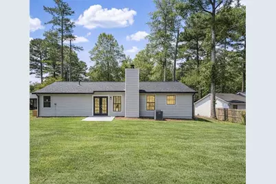 380 Independence Drive, Jonesboro, GA 30238 - Photo 3