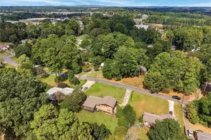 610 Evergreen Dr, Woodstock, GA 30188 - Photo 41