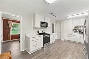 610 Evergreen Dr, Woodstock, GA 30188 - Photo 11