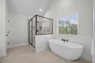 907 Bessie Ct, Loganville, GA 30052 - Photo 19
