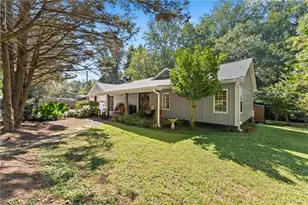 7210 Pine Ct, Cumming, GA 30041 - Photo 3