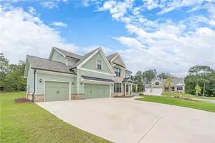 904 Bessie Ct, Loganville, GA 30052 - Photo 3