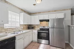 283 Barfield Ave SW, Atlanta, GA 30310 - Photo 9