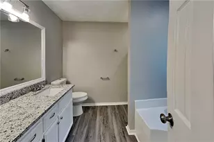 5025 Bent Creek Ct, Sugar Hill, GA 30518 - Photo 11