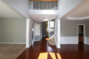 329 Coddington Ct, Suwanee, GA 30024 - Photo 3