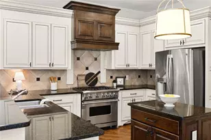 8030 Coventry Pointe, Suwanee, GA 30024 - Photo 9