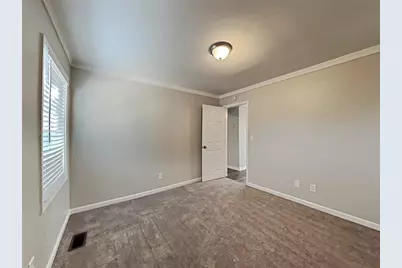 5779 Hillside Drive, Atlanta, GA 30340 - Photo 15