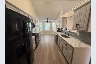 2214 Oakland Farm Dr, Lawrenceville, GA 30046 - Photo 15