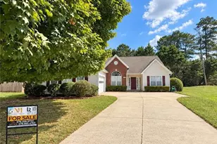 2214 Oakland Farm Dr, Lawrenceville, GA 30046 - Photo 3