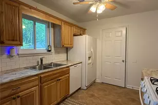 1420 Indian Way NW, Lilburn, GA 30047 - Photo 15