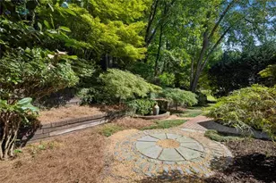 576 Pelham Rd NE, Atlanta, GA 30324 - Photo 51