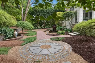 576 Pelham Rd NE, Atlanta, GA 30324 - Photo 3
