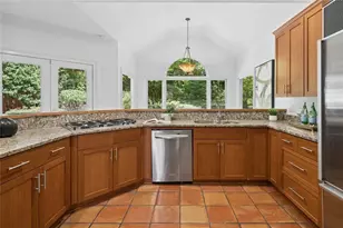 576 Pelham Rd NE, Atlanta, GA 30324 - Photo 27